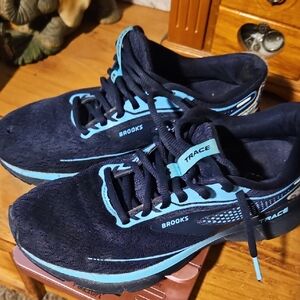 Brooks Dark Blue Athletic Shoes